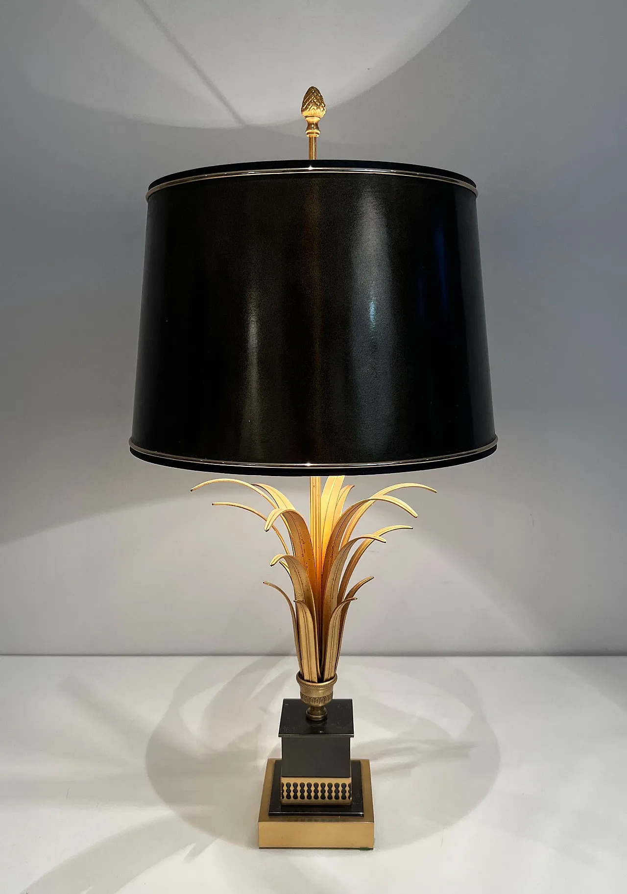 Palm-shaped table lamp in the style of Maison Charles, 1970s 4