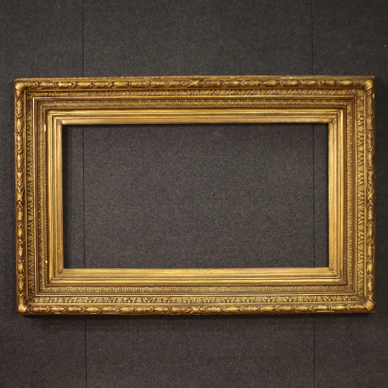 Carved and gilded French frame, 20th century 1