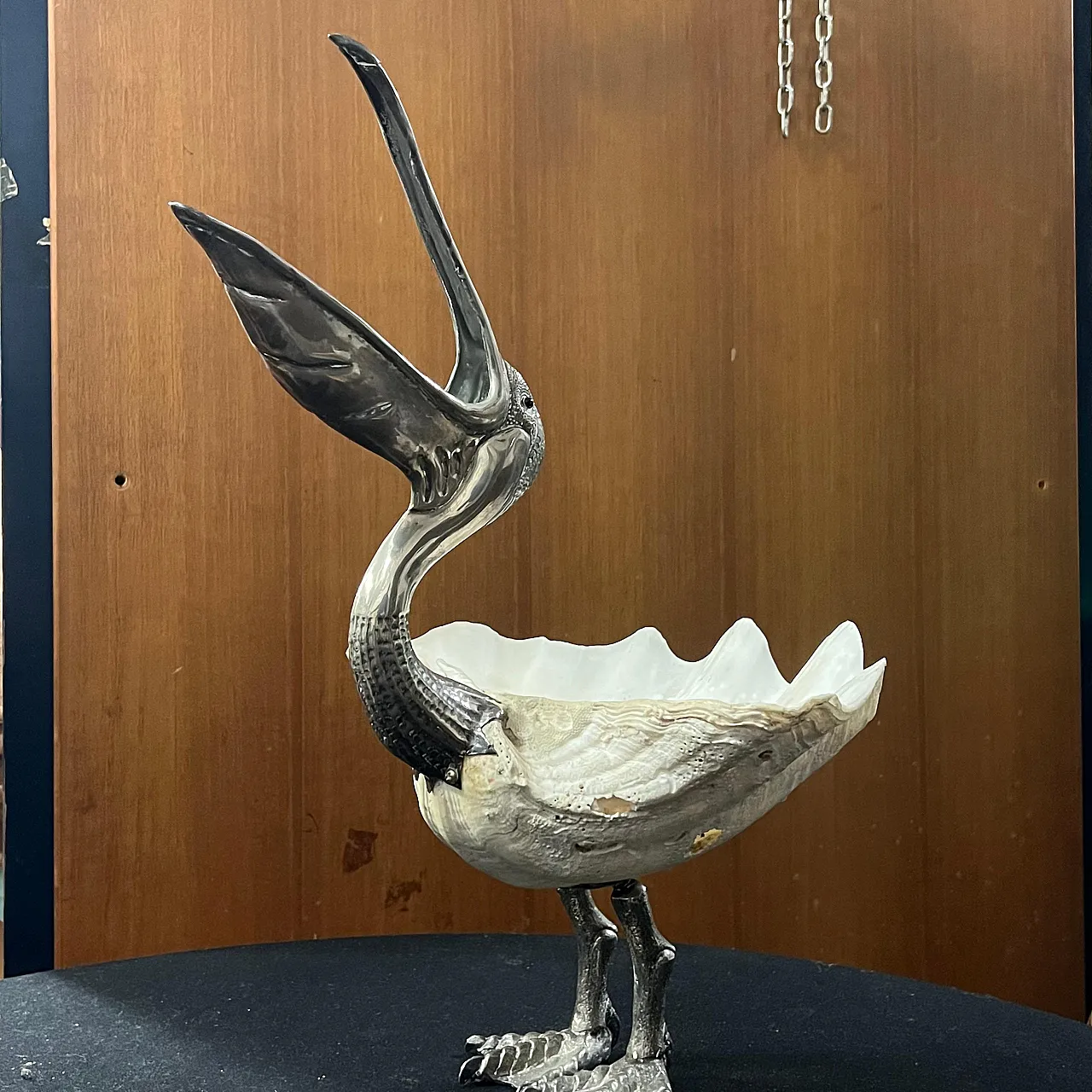 Pellicano con Conchiglia, scultura di Gabriella Binazzi, anni '70 2