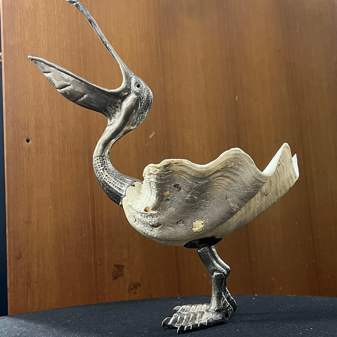 Pellicano con Conchiglia, scultura di Gabriella Binazzi, anni '70 4