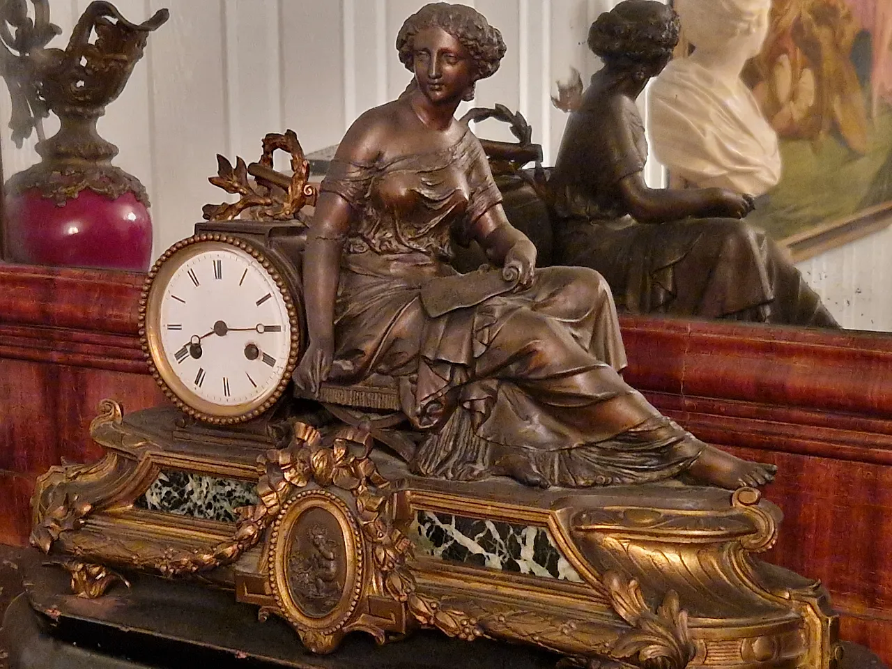 Parisian bronze clock and golden bronze, second half 19th century 1