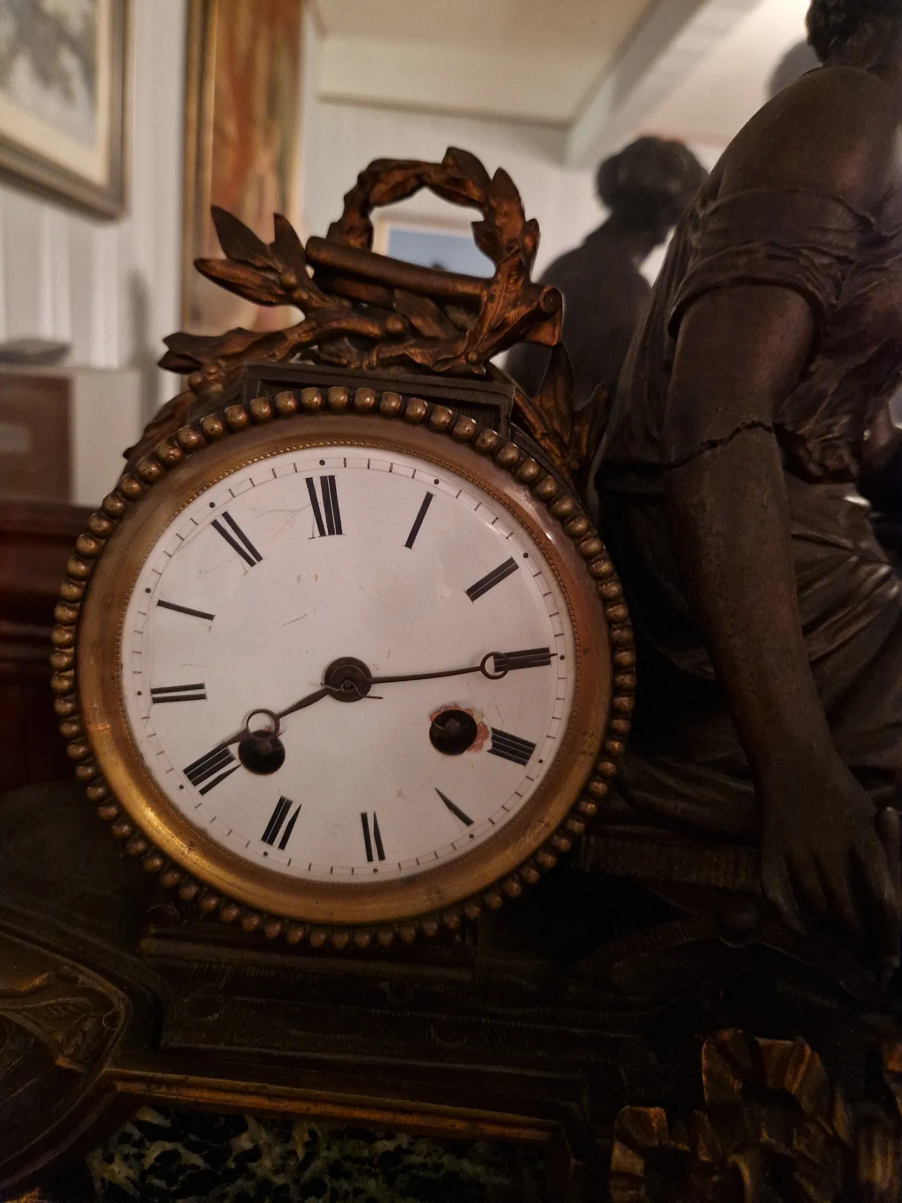 Parisian bronze clock and golden bronze, second half 19th century 4