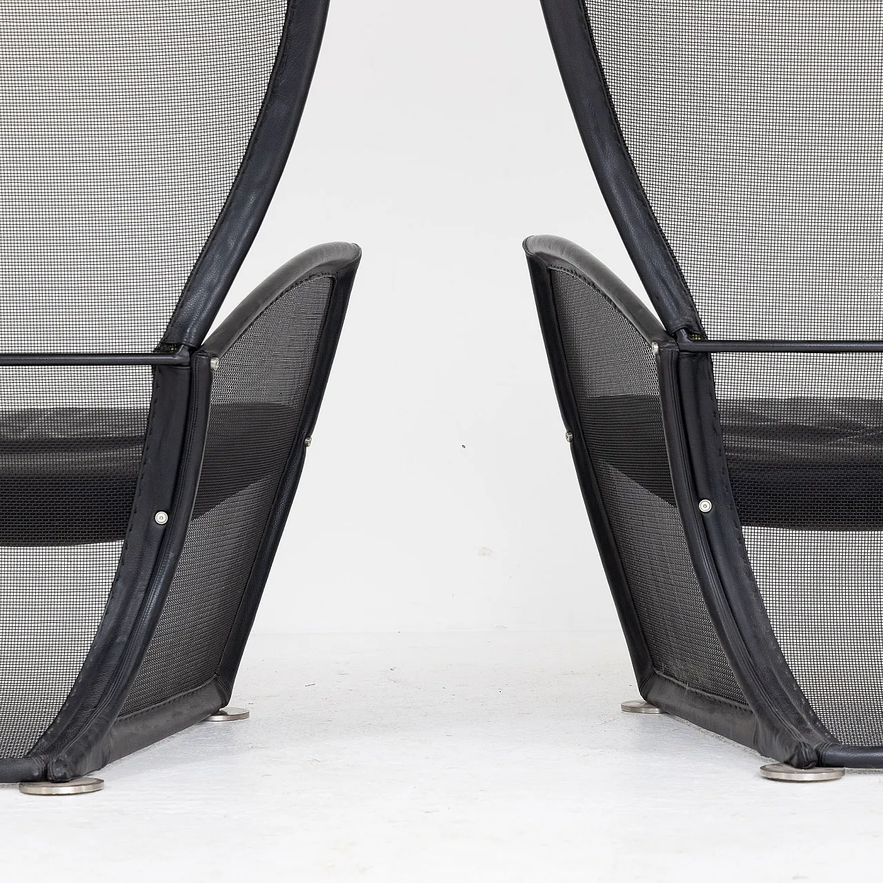 Pair of Prive armchairs by Paolo Nava for Arflex, 1980s 1