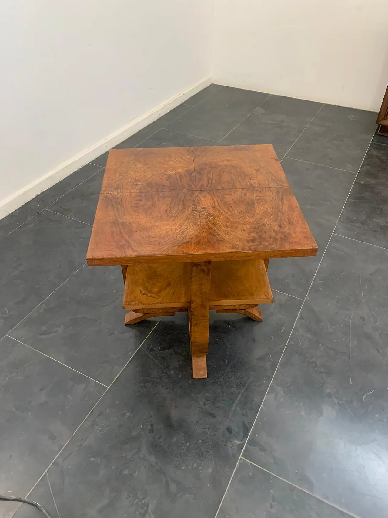 Art Deco Rationalist Walnut and Briar Coffee Table, 1930s 10