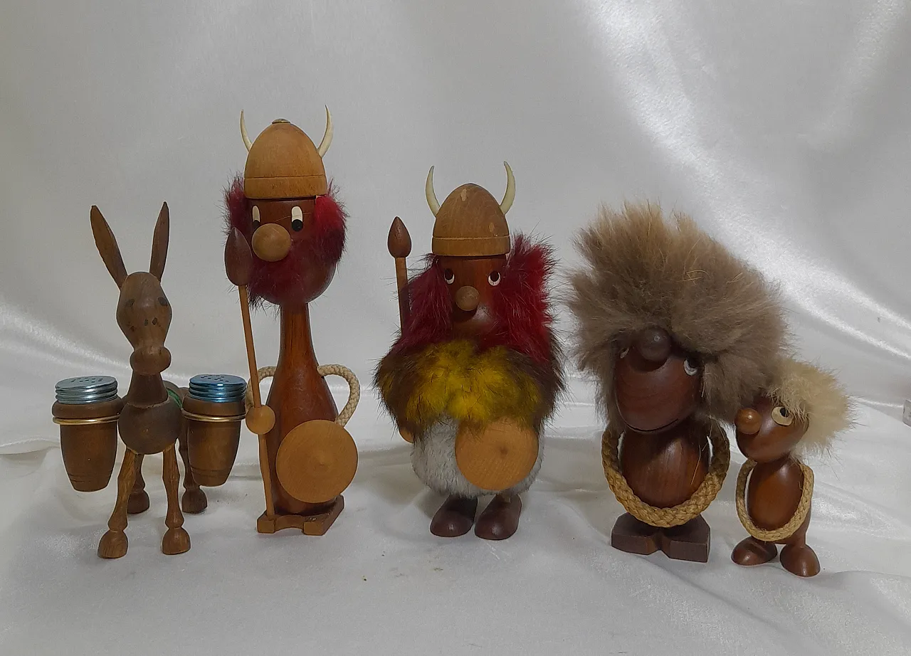 Block of Danish wooden puppets, Hans Bolling Style, 60s 1