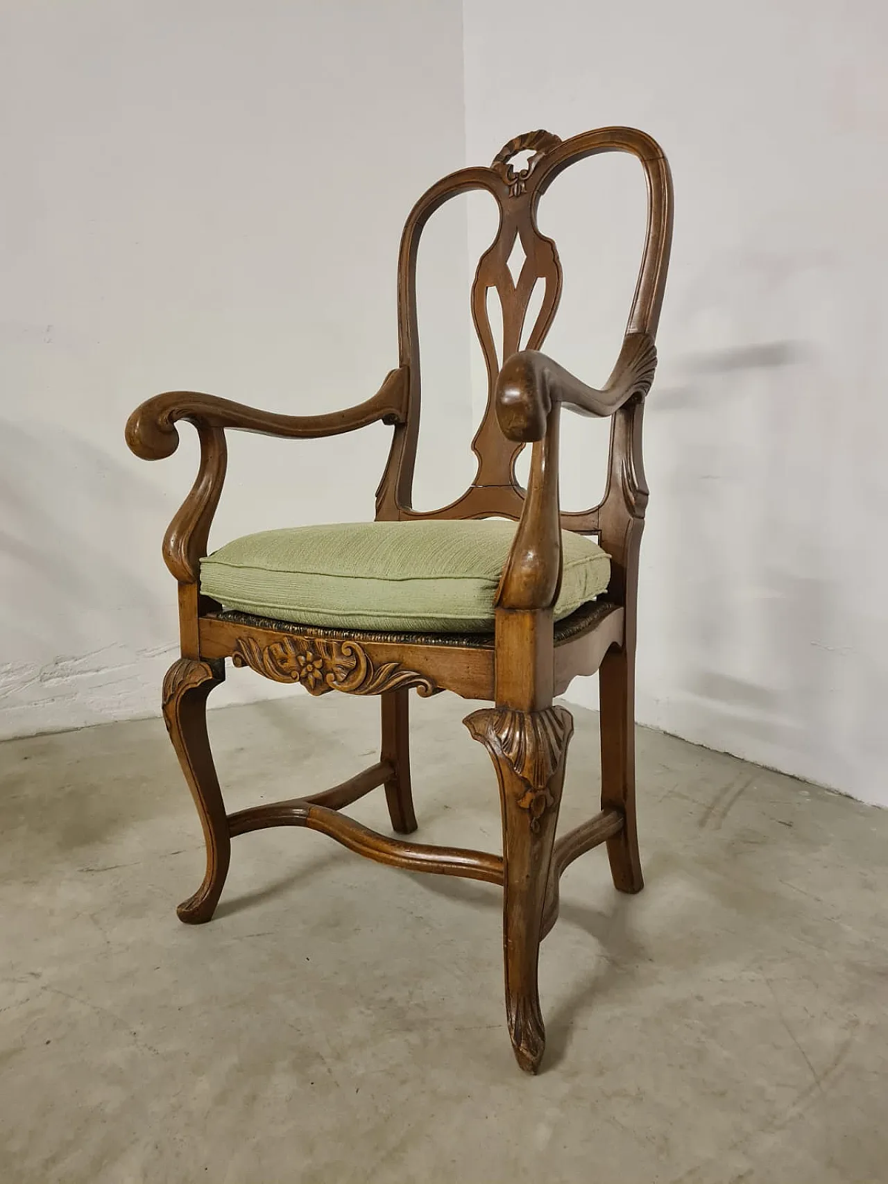 Couple seats in walnut, 18th century 4