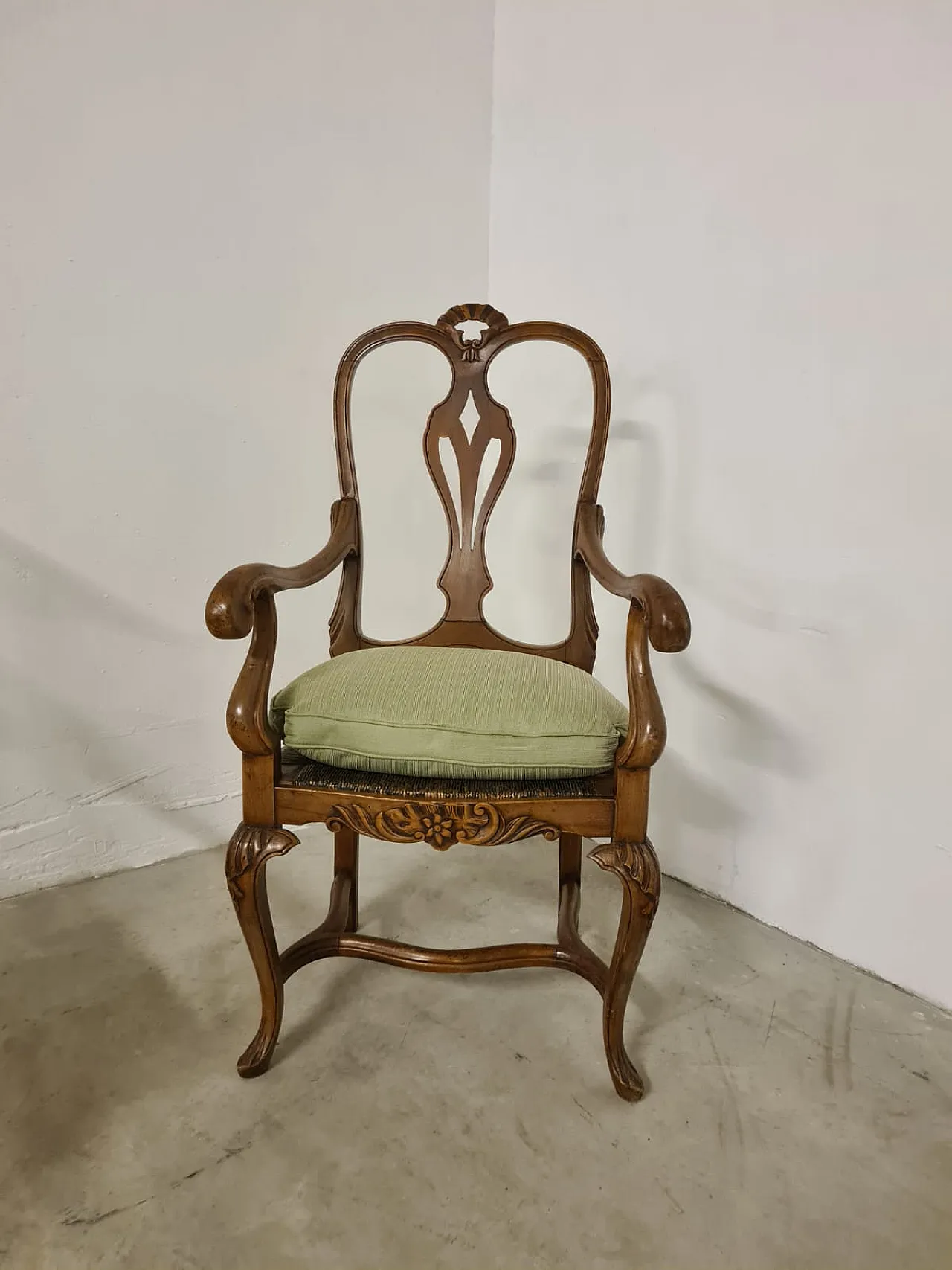 Couple seats in walnut, 18th century 13