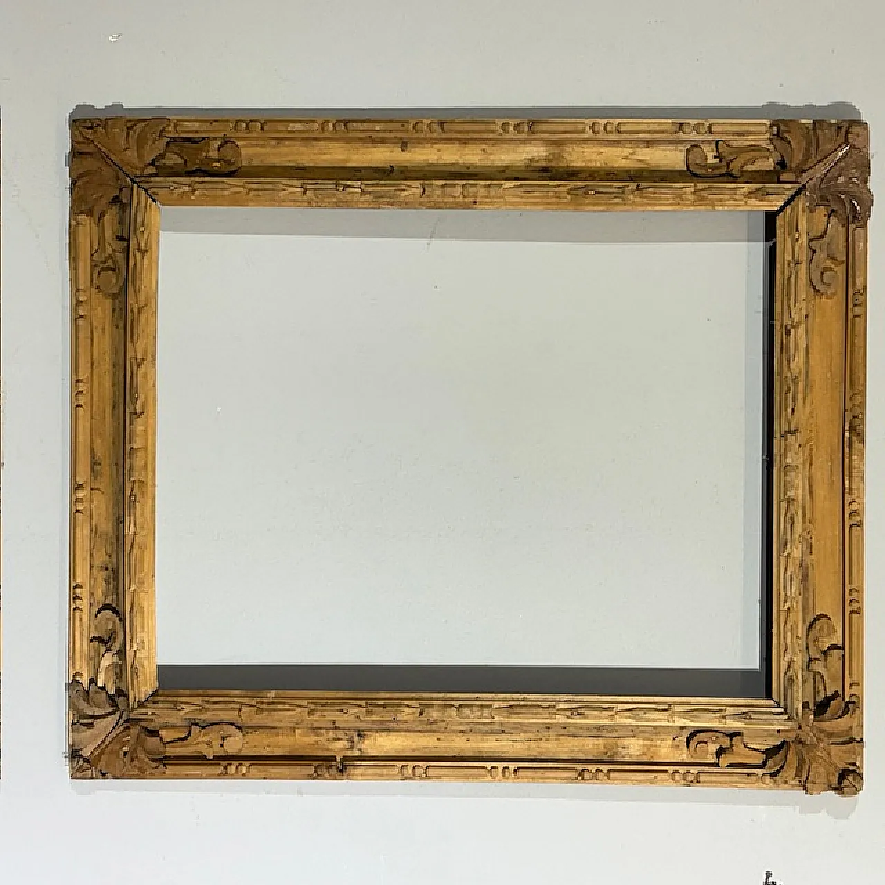 Frame in solid wood carved, 18th century 1