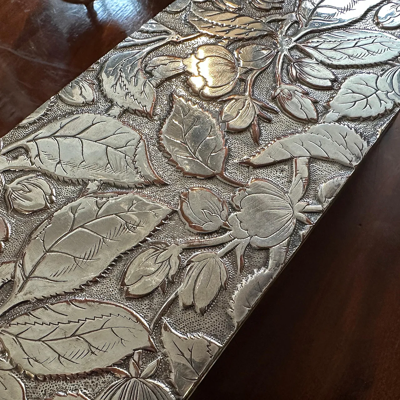 Barbour & co. silver-plated copper American box, 1900s 3