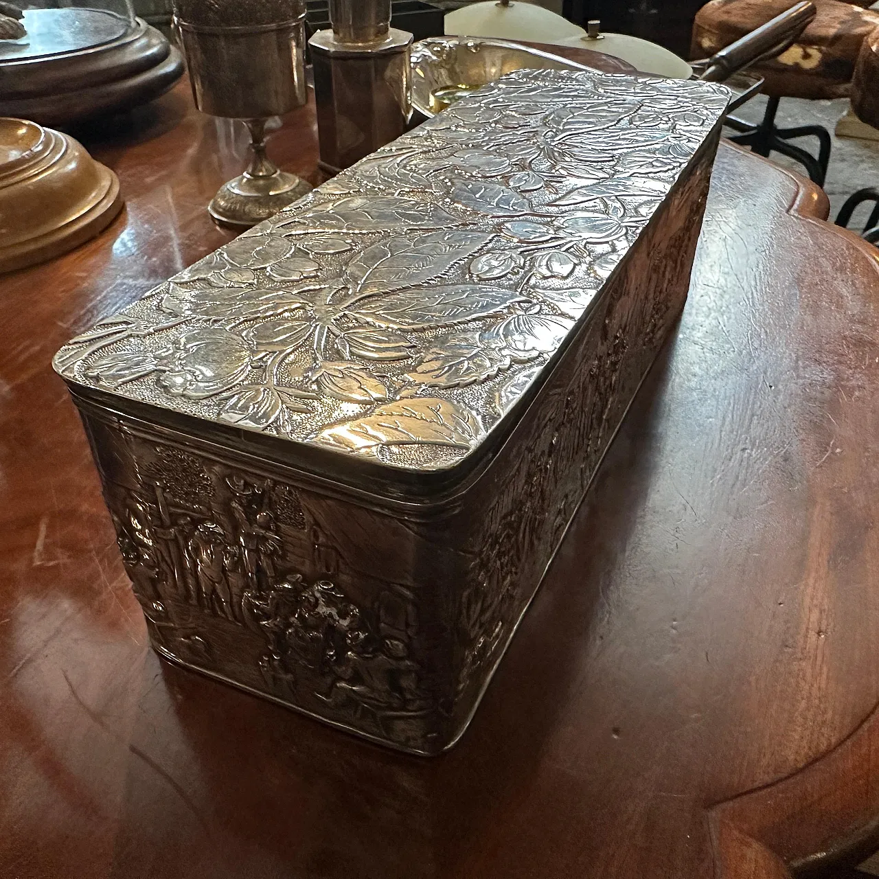 Barbour & co. silver-plated copper American box, 1900s 7