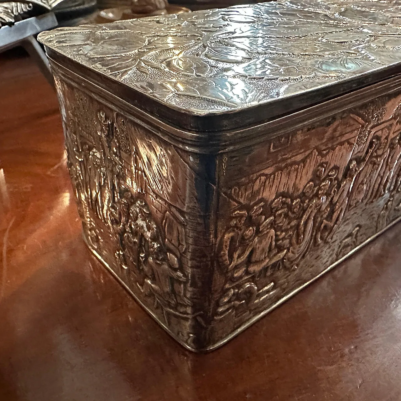 Barbour & co. silver-plated copper American box, 1900s 10