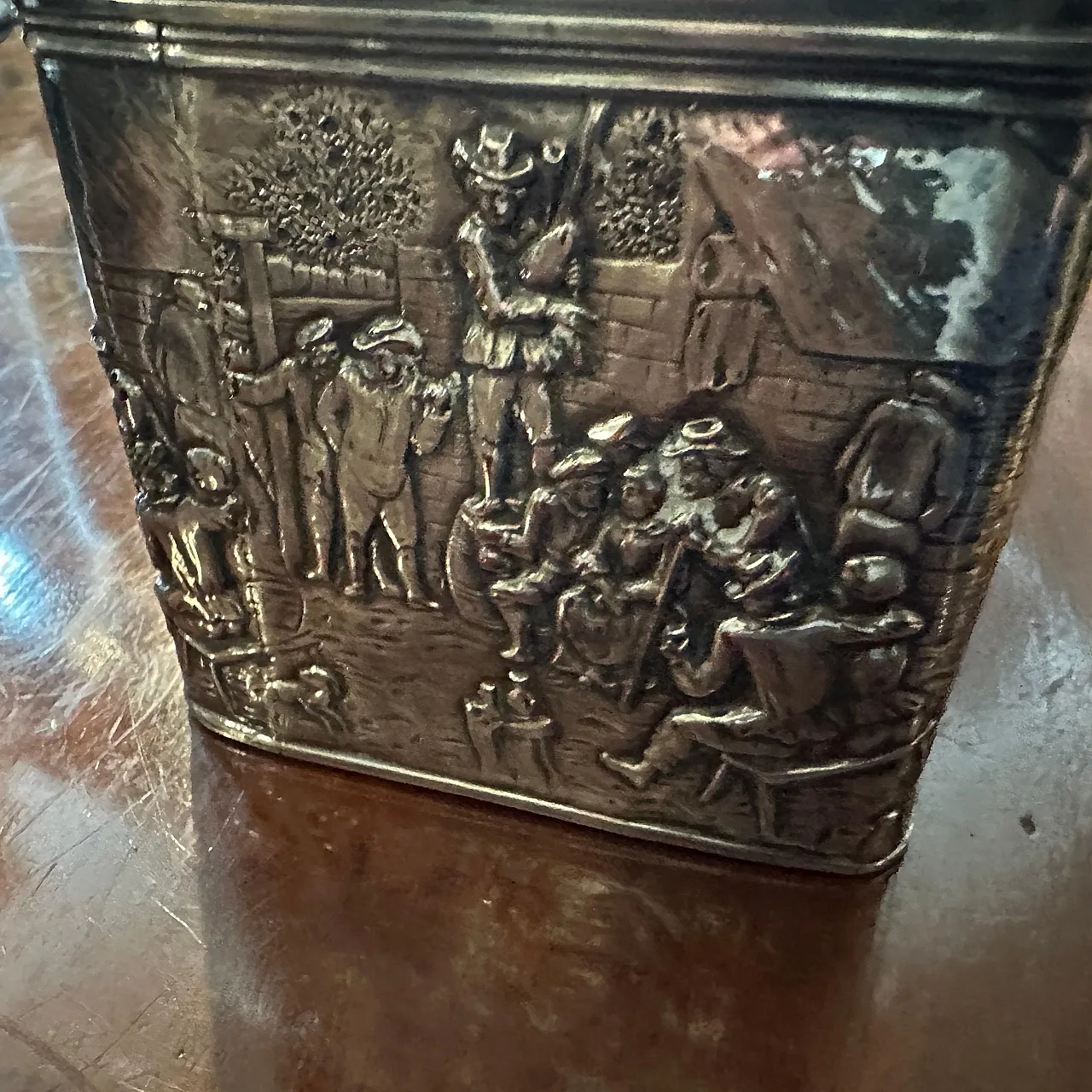 Barbour & co. silver-plated copper American box, 1900s 13