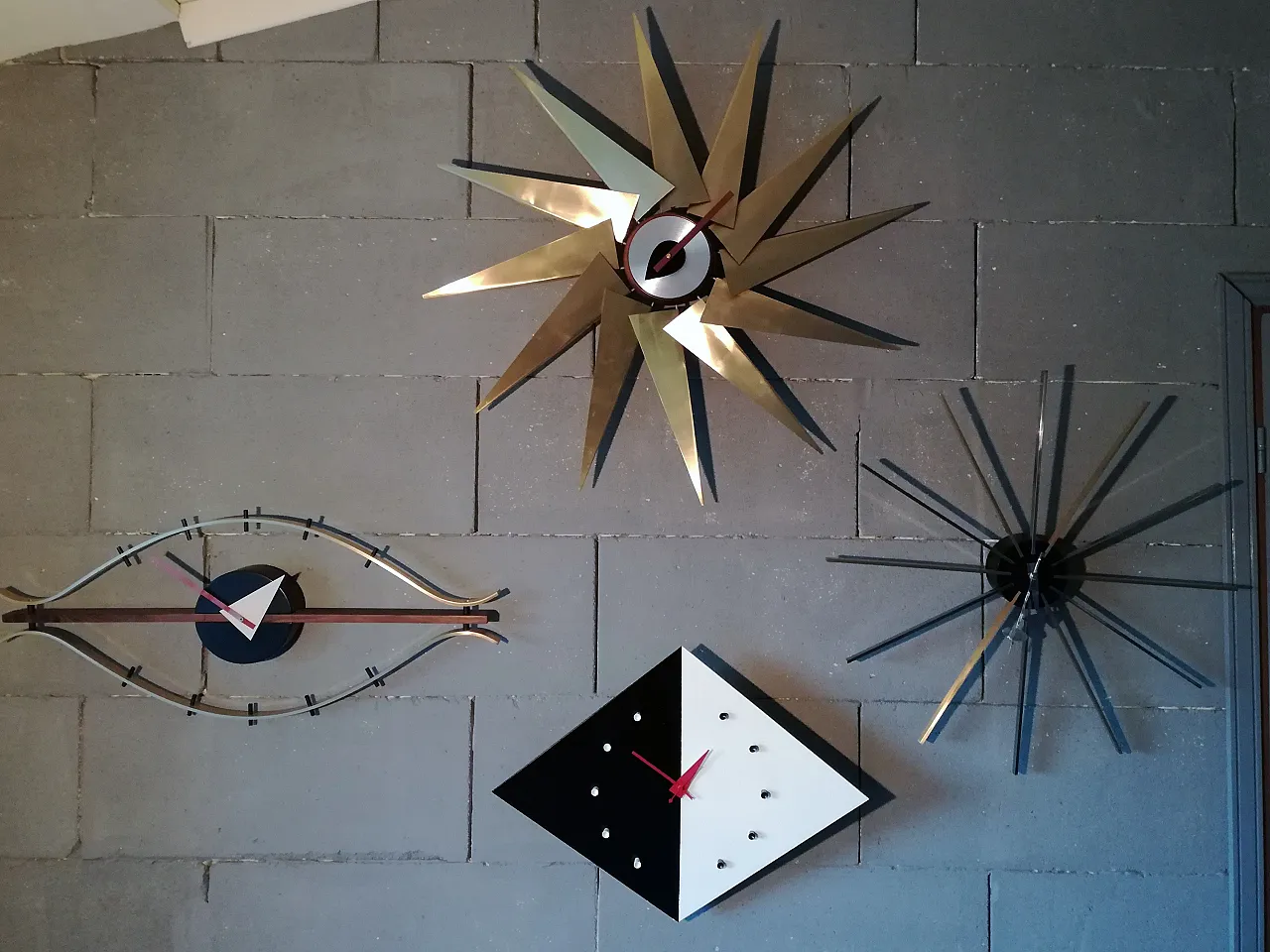 Wall clock by George Nelson, 90s 17