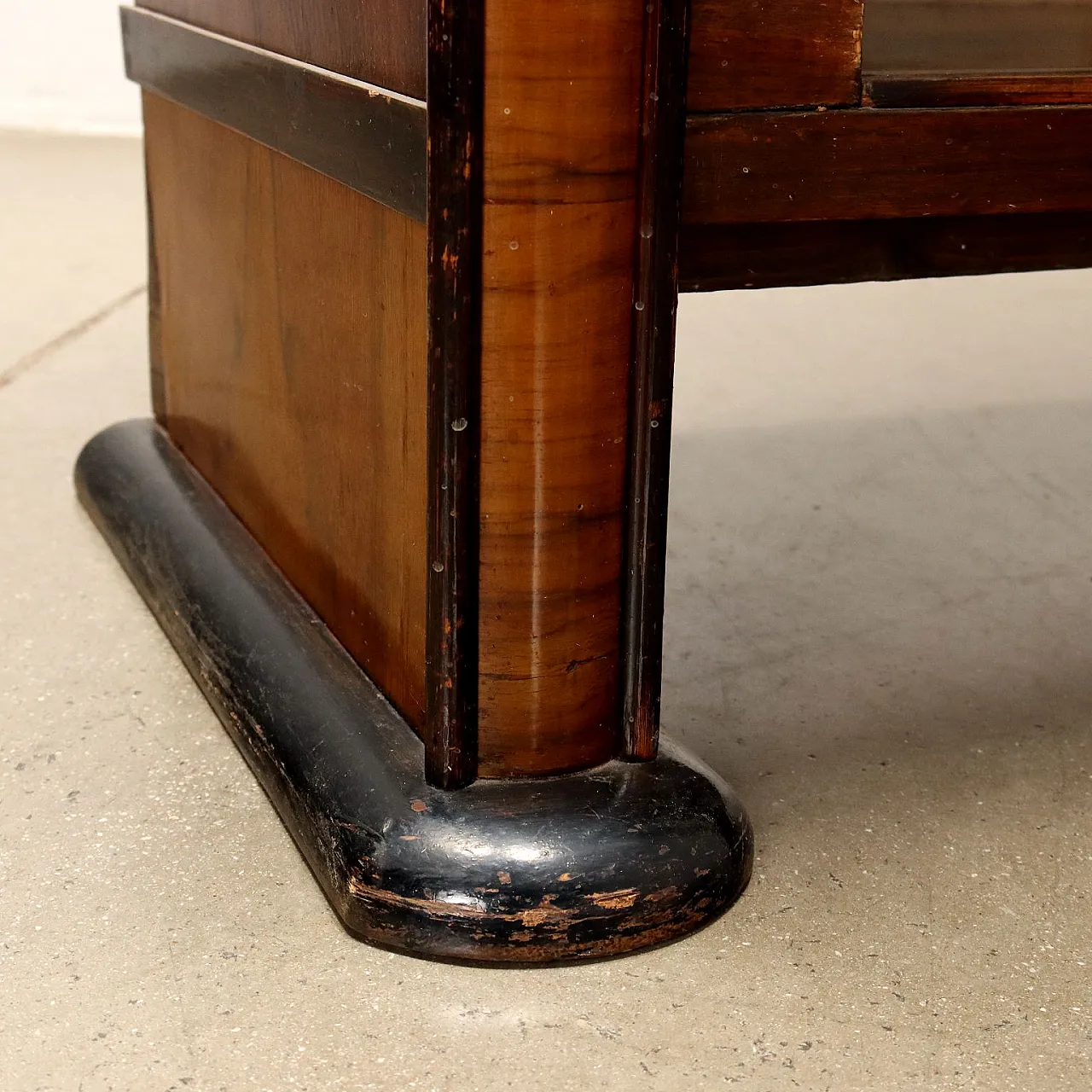 Walnut veneer display cabinet with sliding doors, 1920s 9