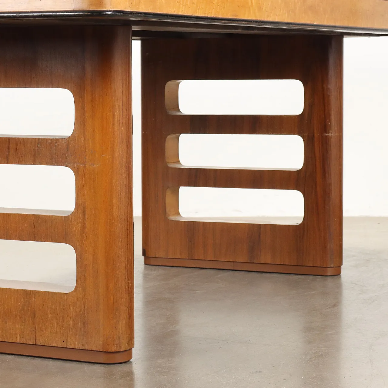 Walnut and glass table by Palazzi dell'Arte Cantù, 1940s 4