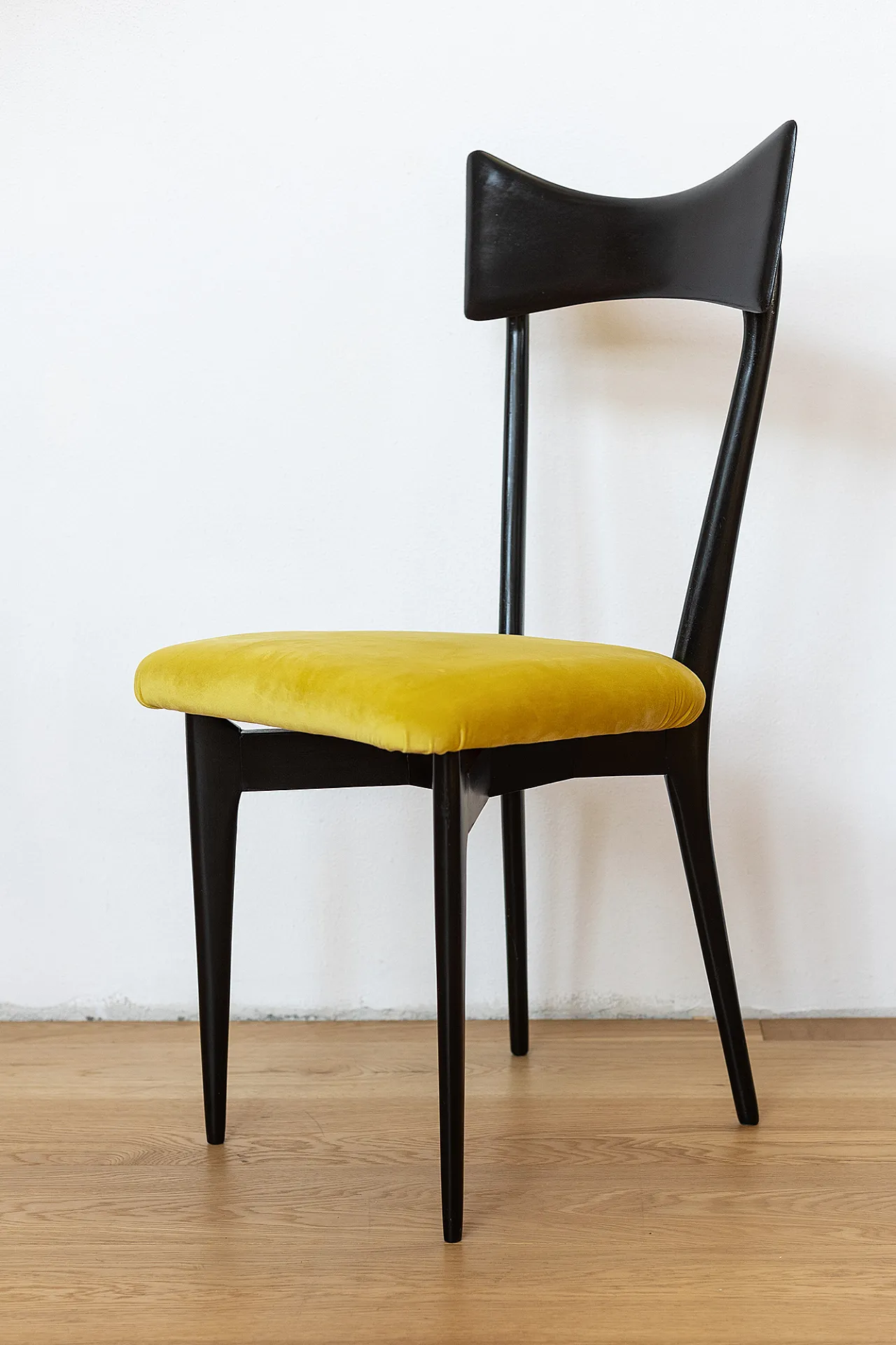 6 restored chairs in ebanized wood by Ico Parisi, 50s 8