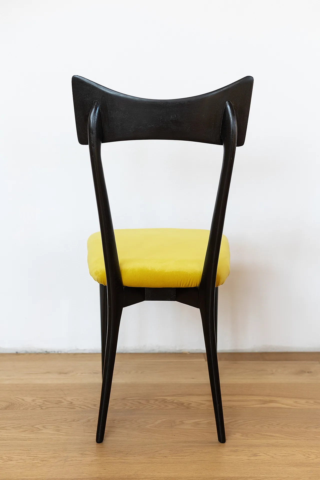 6 restored chairs in ebanized wood by Ico Parisi, 50s 11