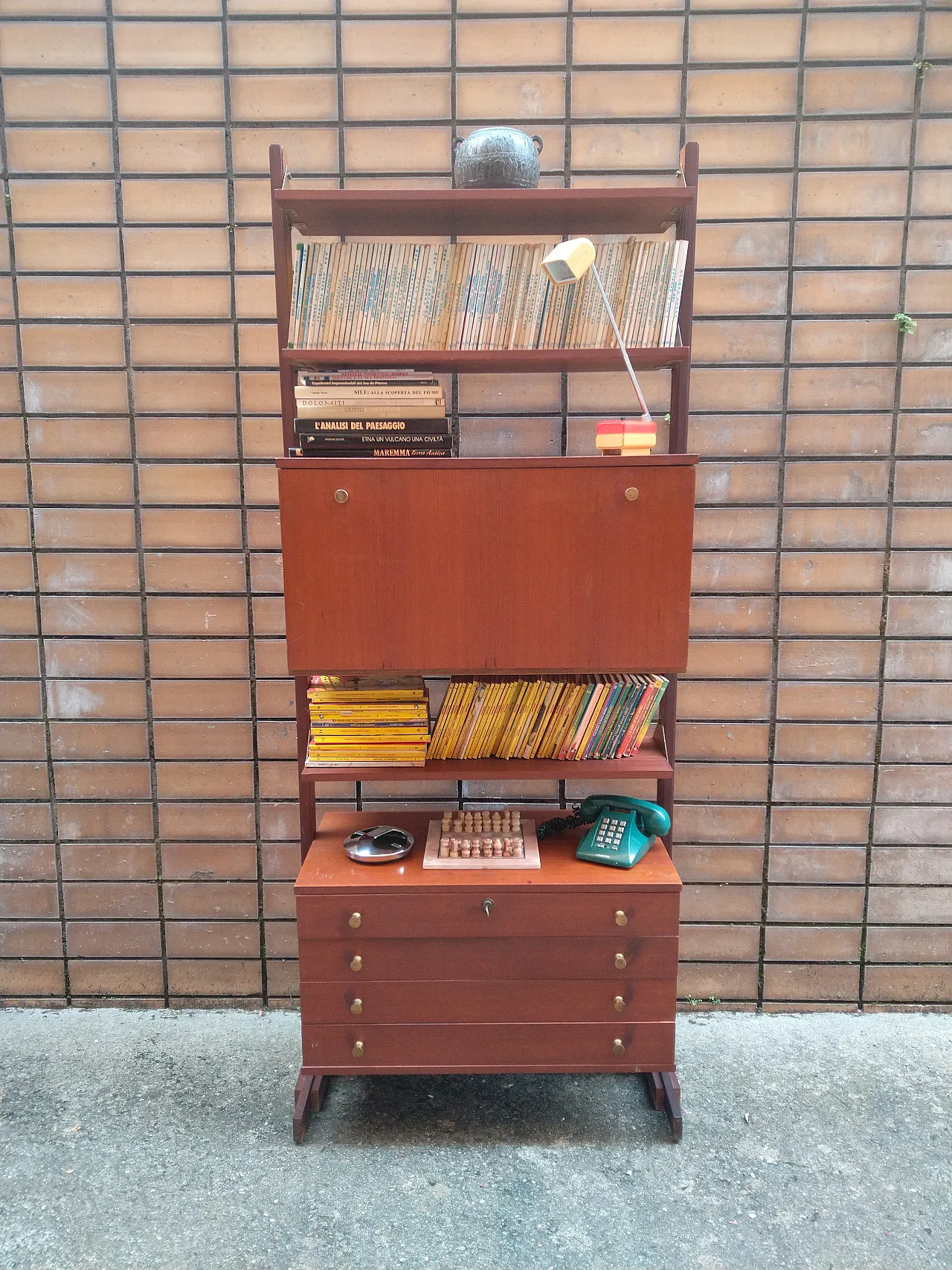 Swedish 1960s bookcase 8