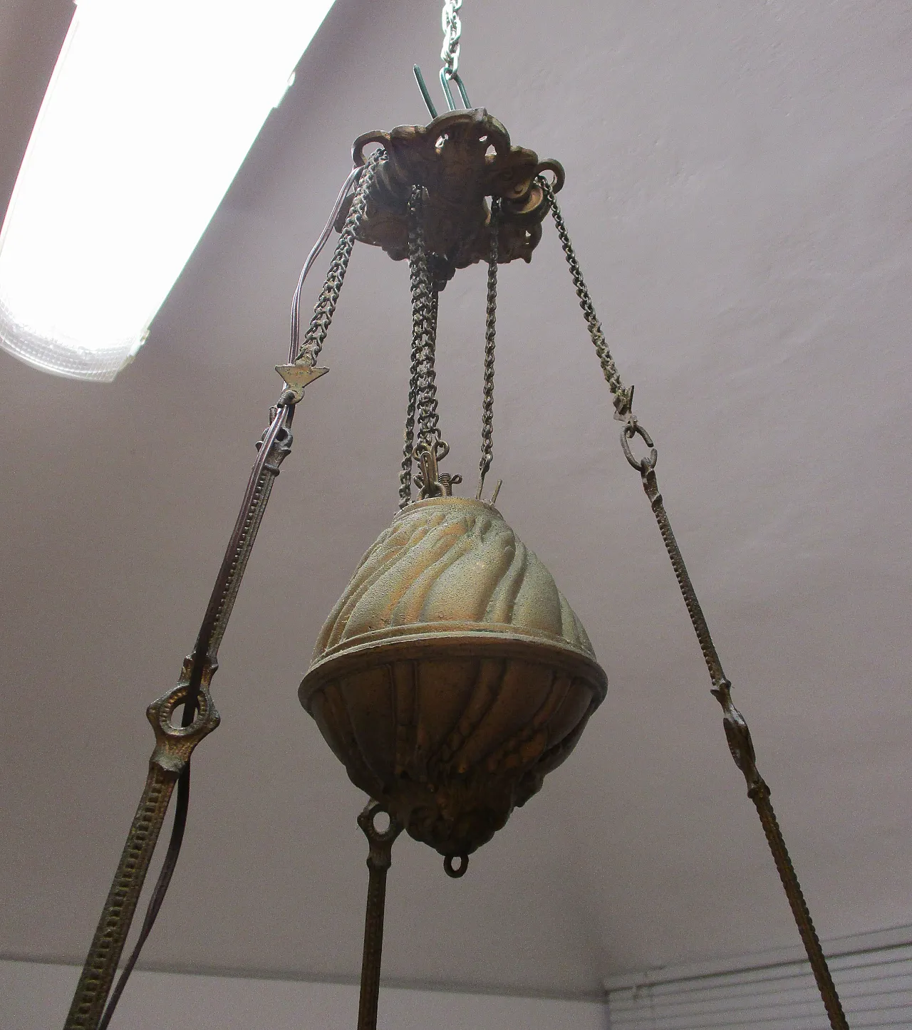 Liberty chandelier saliscendi in carrucola, early 20th century 5