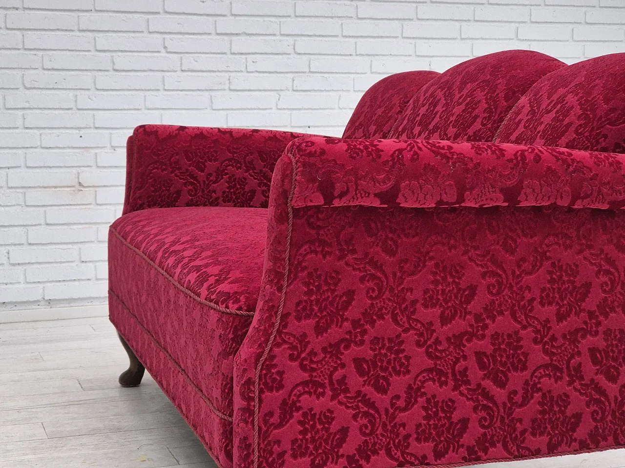 Danish 3-seater sofa, cherry-red velour and beech wood, 1950s 18