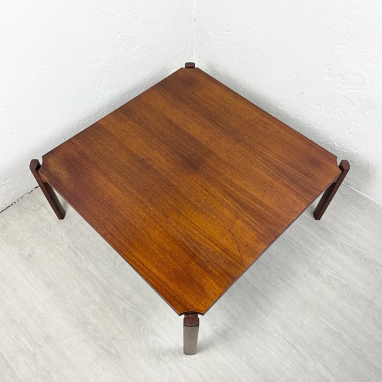 Rationalist squared coffee table in wood, 1950s 9