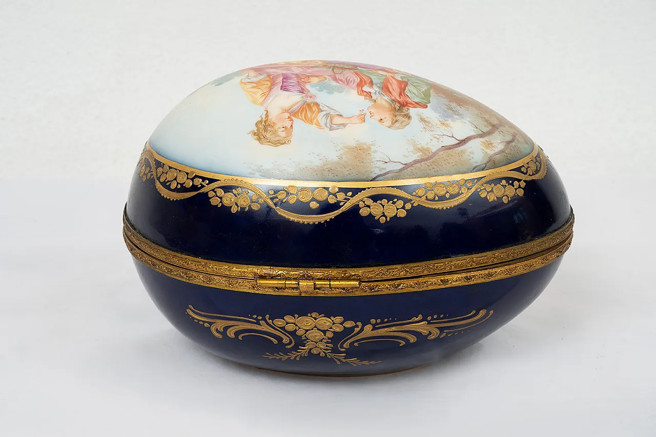 Napoleon III box in Sevres polychrome porcelain by E.Froger, '800 6