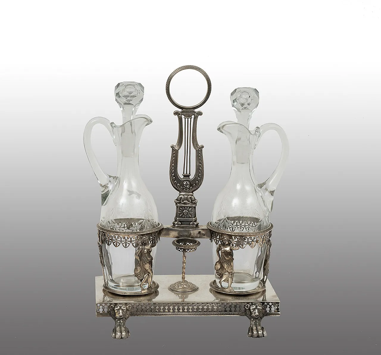 Oil holder in chiseled silver by Argentiere Ambroise Mignerot, 19th c. 1