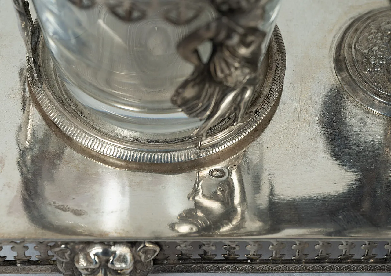 Oil holder in chiseled silver by Argentiere Ambroise Mignerot, 19th c. 4