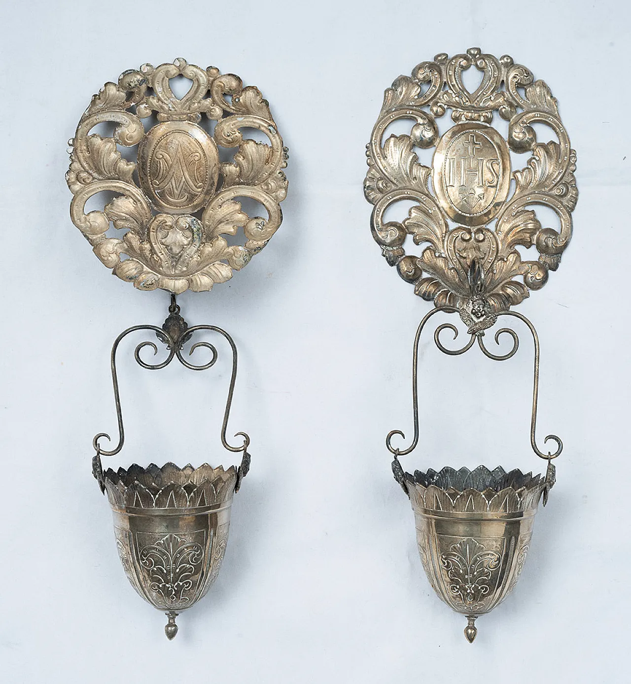 Couple of aquasnetie in chiseled silver. 19th century 4