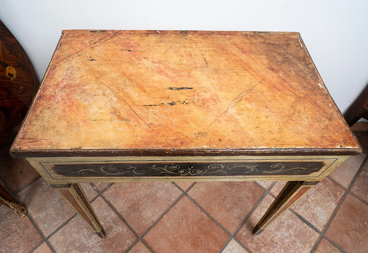 Console Marche in lacquered and painted wood, 18th century 4