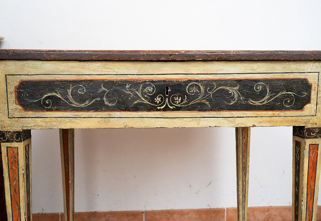 Console Marche in lacquered and painted wood, 18th century 5