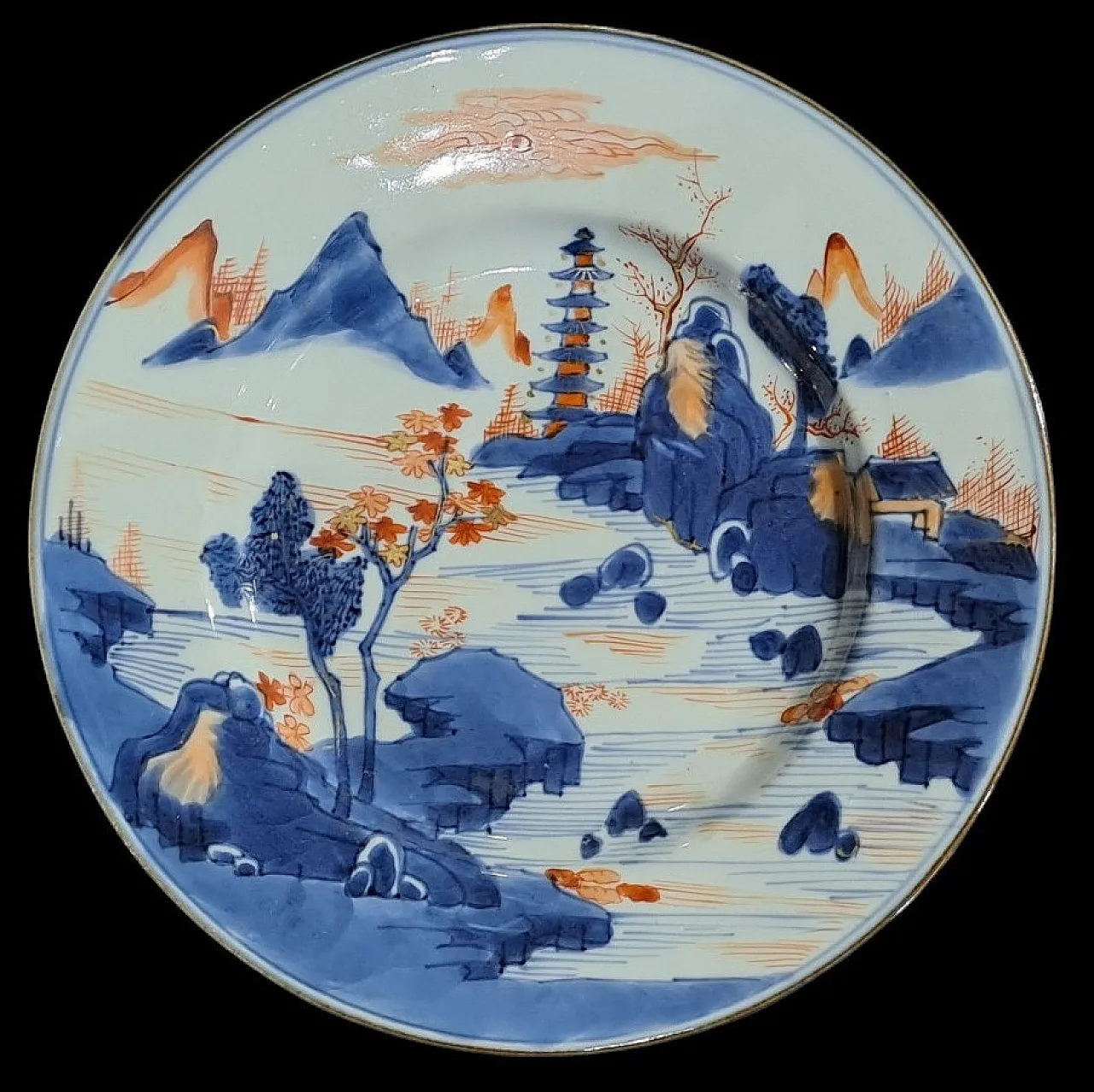 Three Imari porcelain plates China Kangxi period, 18th century 4