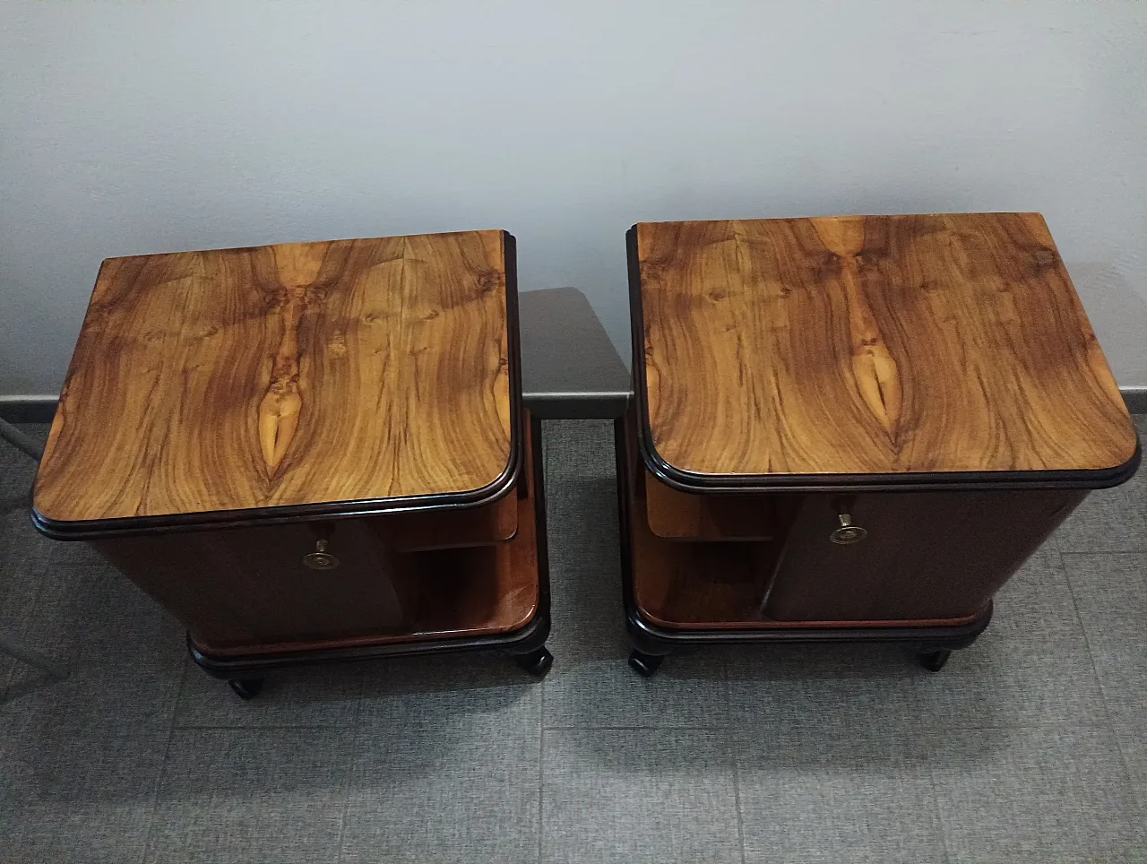 Pair of Decò bedside tables, 30s 3