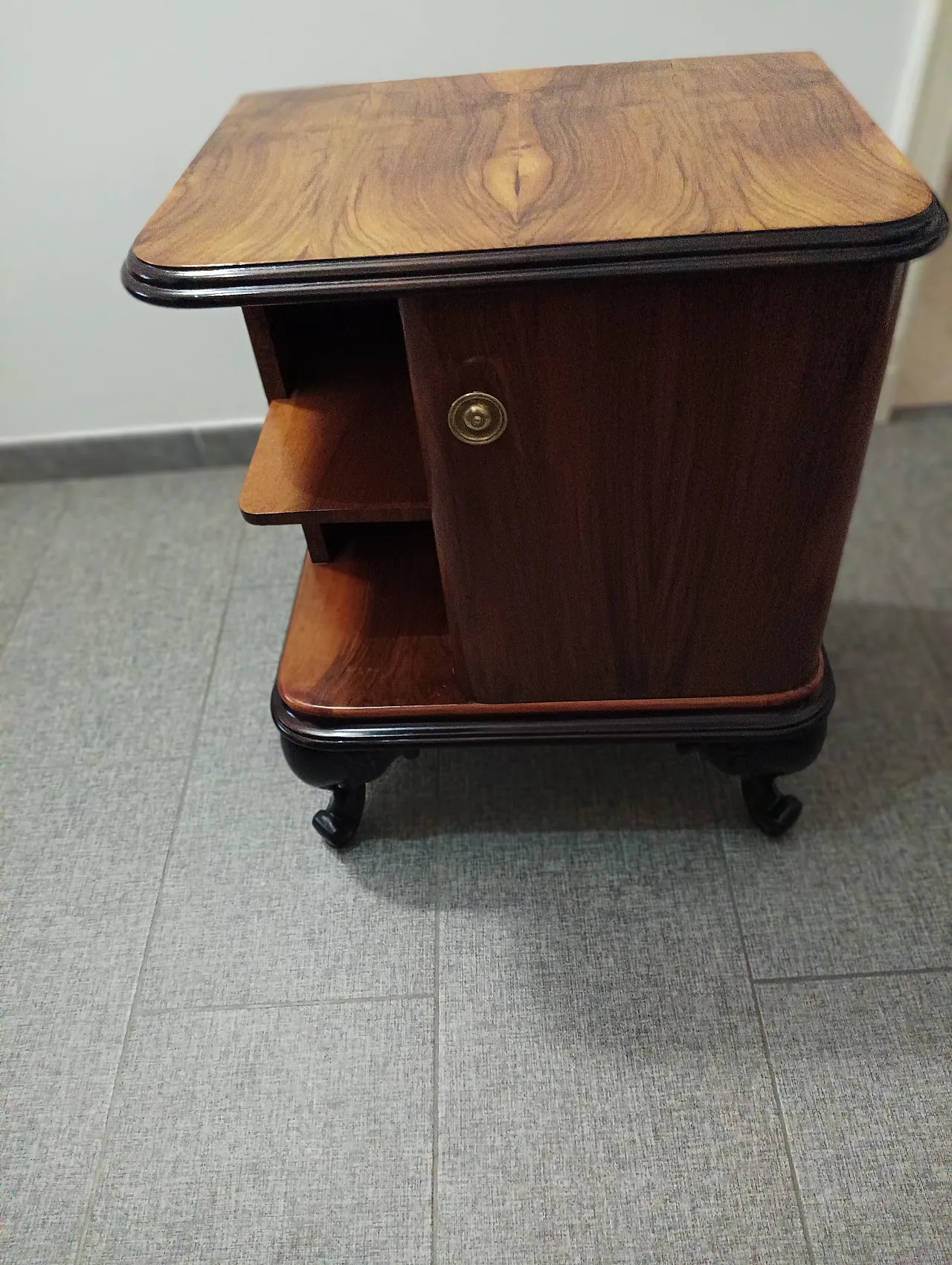 Pair of Decò bedside tables, 30s 17