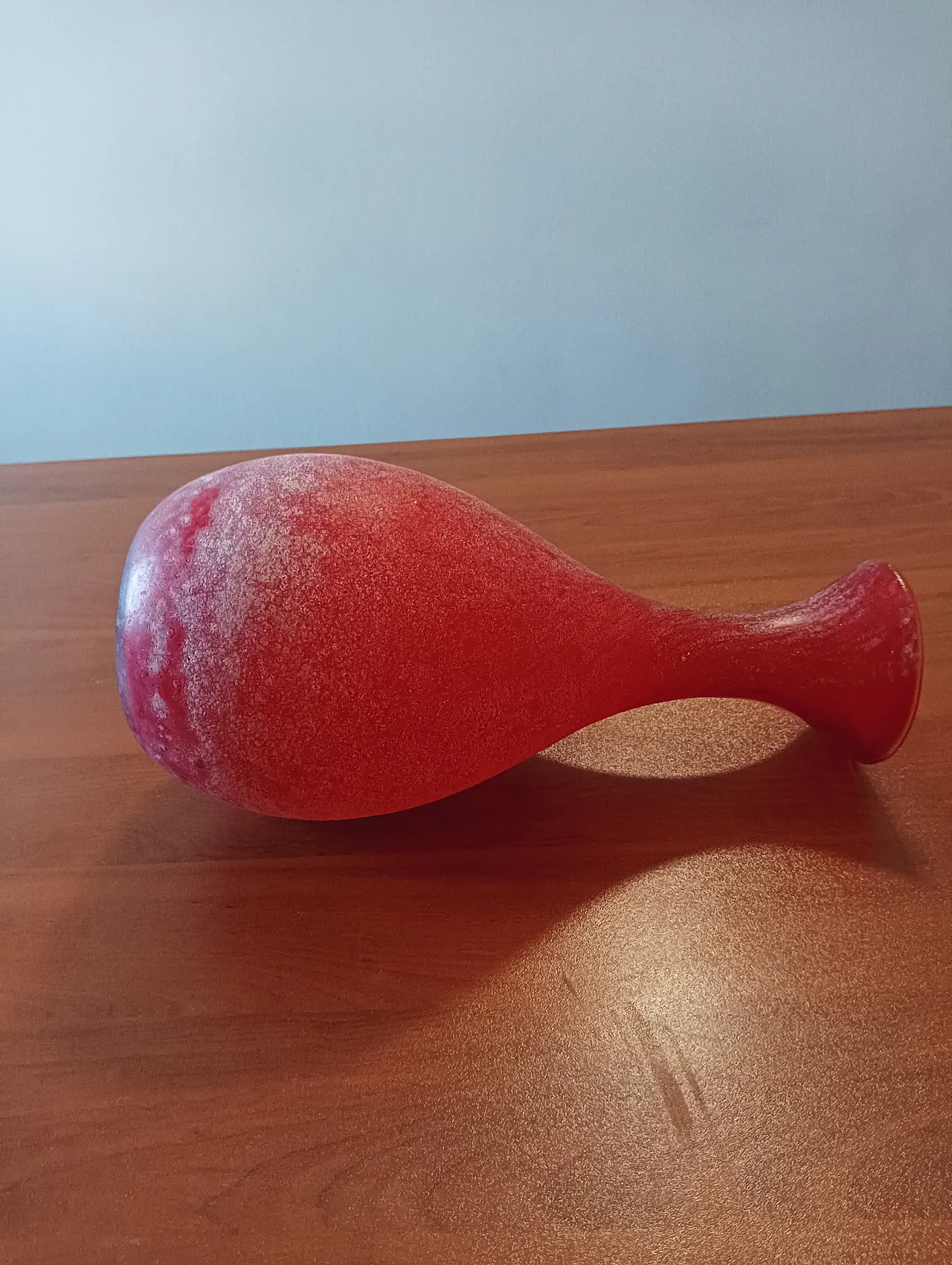 Vaso in vetro di Murano rosso fumé acidato 3