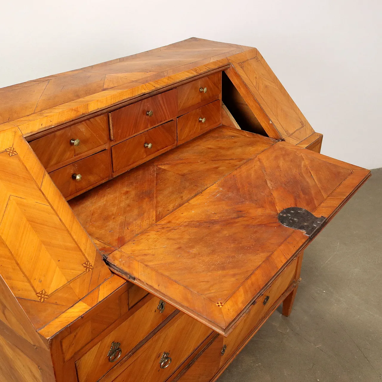 Neoclassical cherry wood panelled flap desk with inlays, late 18th century 4