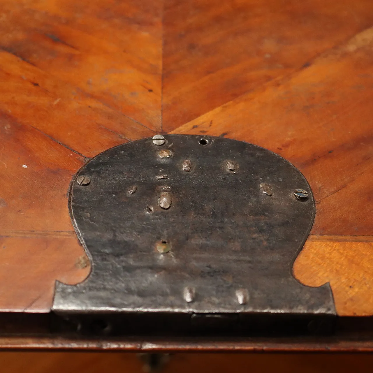 Neoclassical cherry wood panelled flap desk with inlays, late 18th century 6