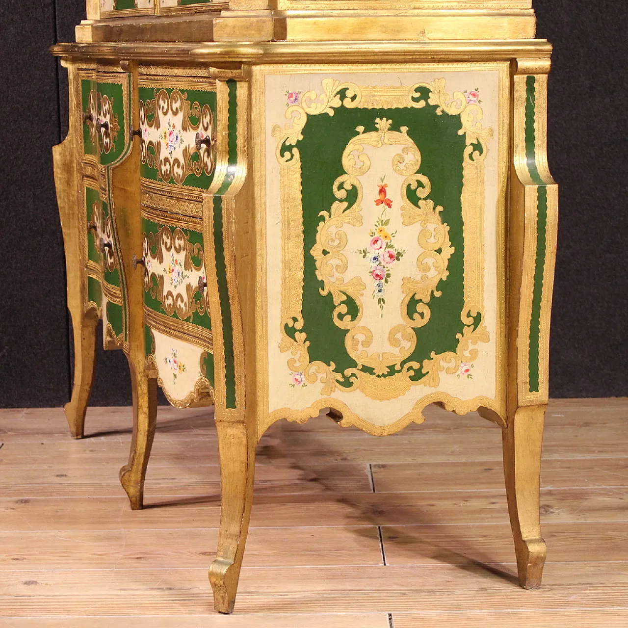 Great Florentine showcase, 20th century 5