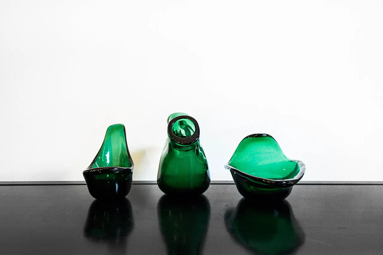 Three Sculptural Vases in Green Glass from Empoli, 1960s 2