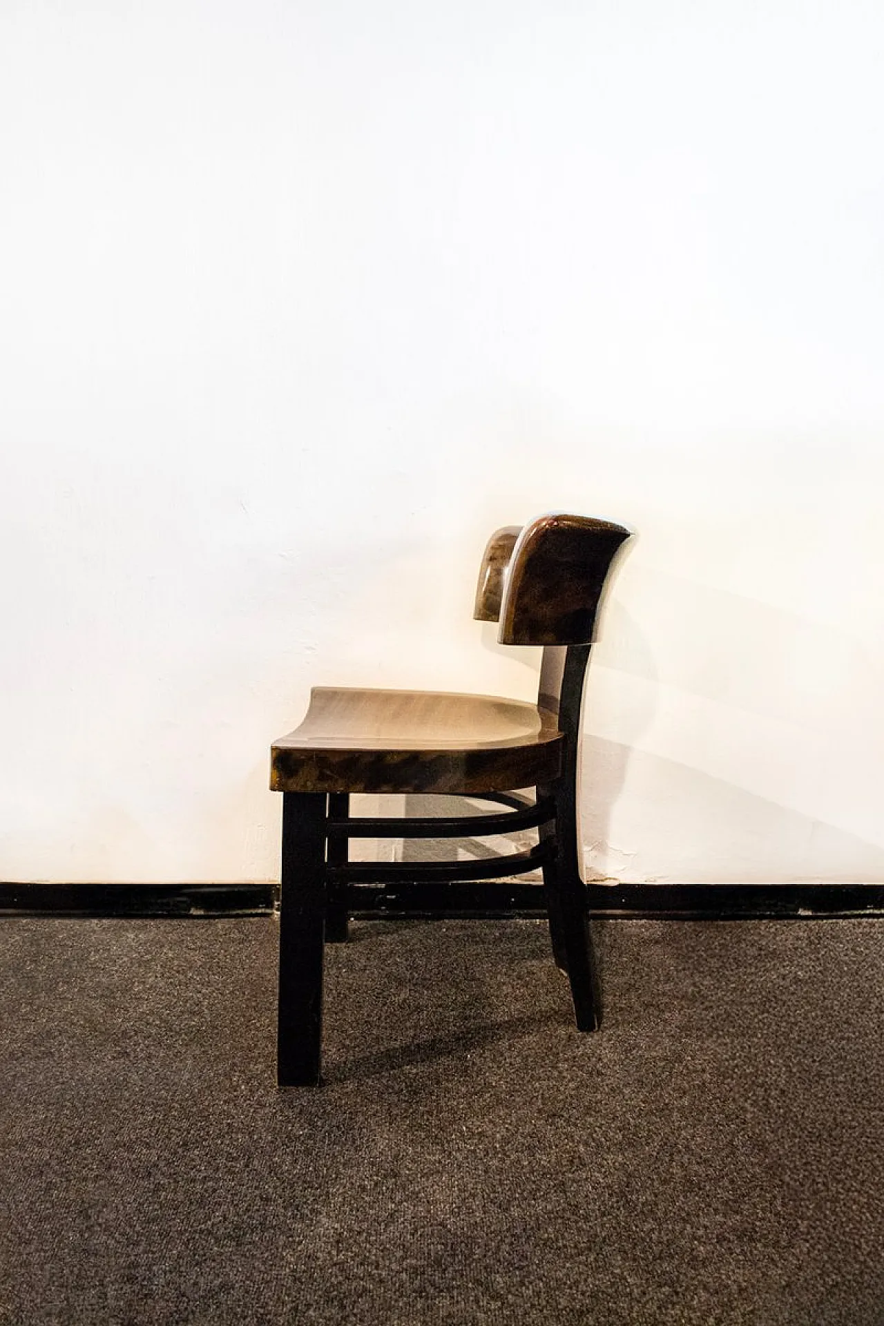 Aniline-Stained Walnut Chair by Ernesto Valabrega for Vittorio Valabrega, 1930s 3