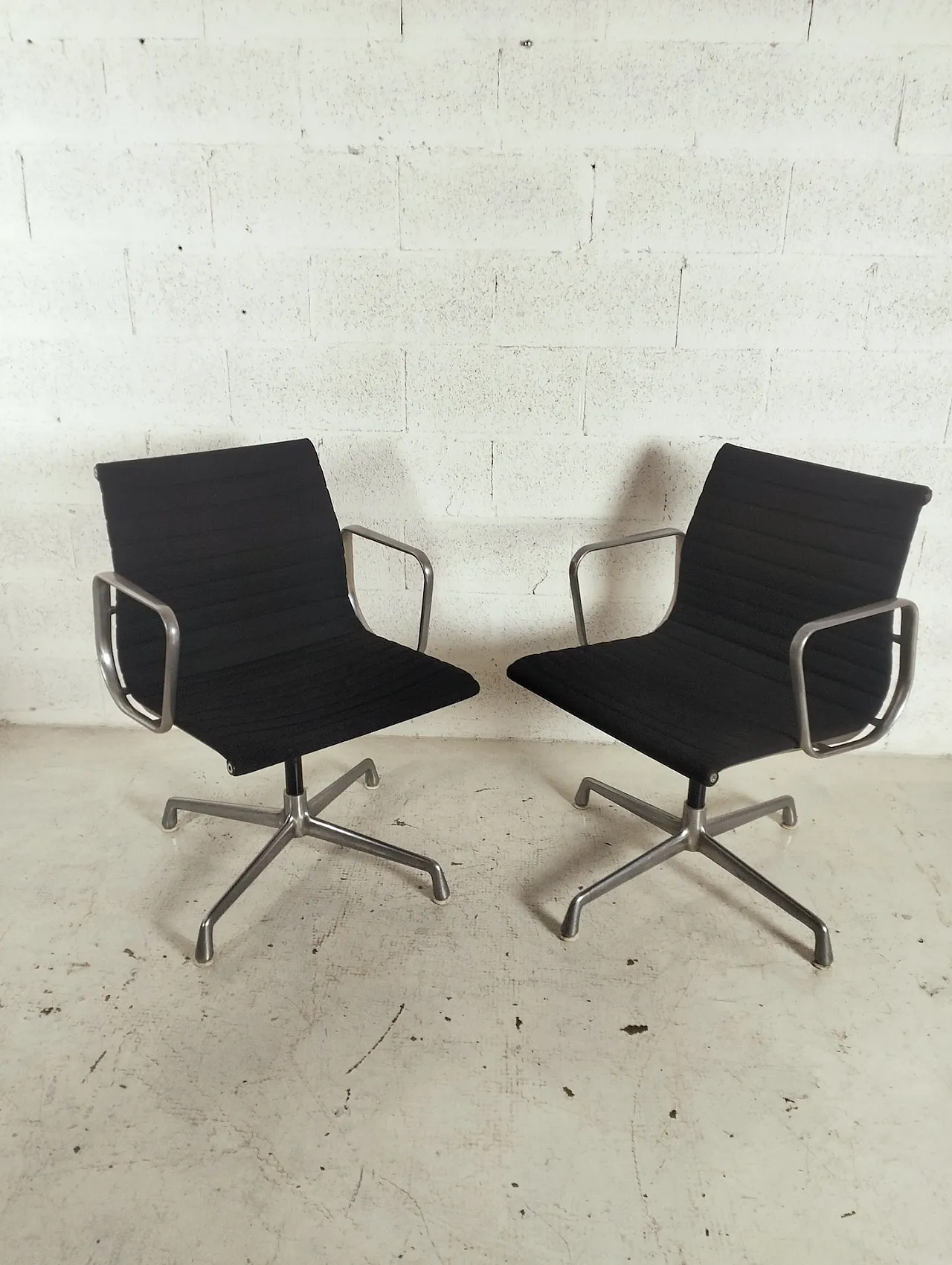 Set of 2 Alumini Chair EA108 by Charles and Ray Eames for ICF, 1960 14