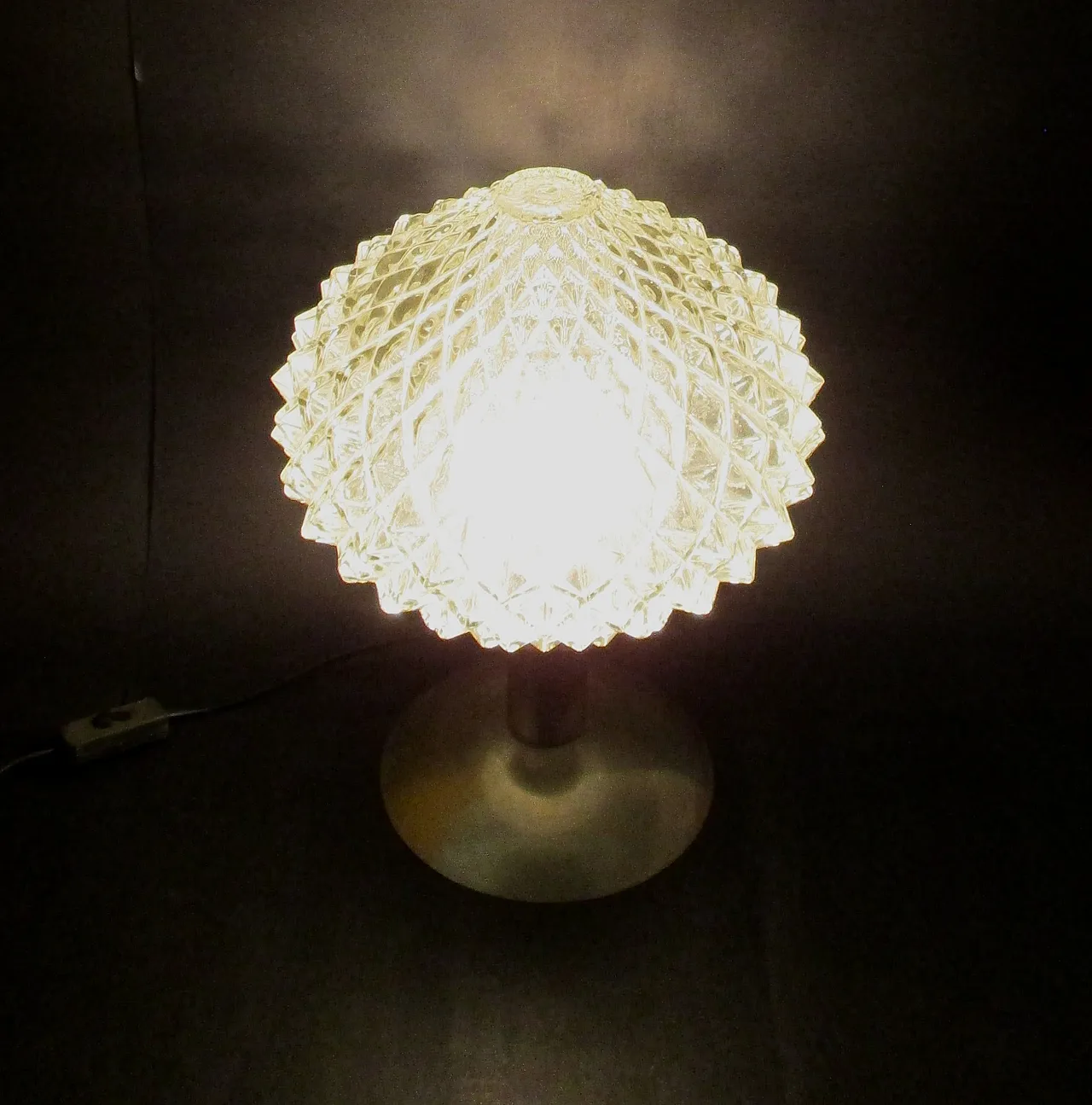 Table lamp design in metal and glass 60s 6