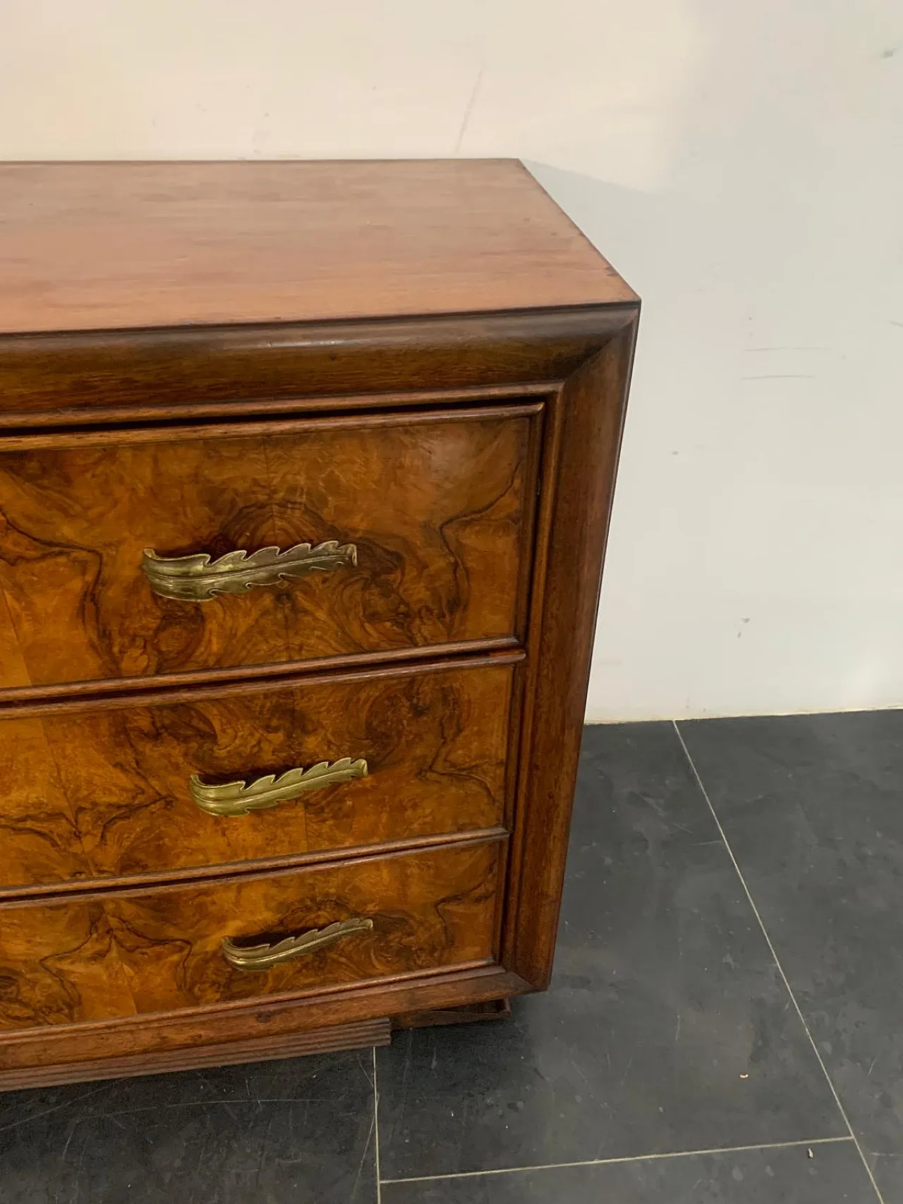 Art Deco Dresser with bronze handles in Walnut Root by Premuda, 1930s 5