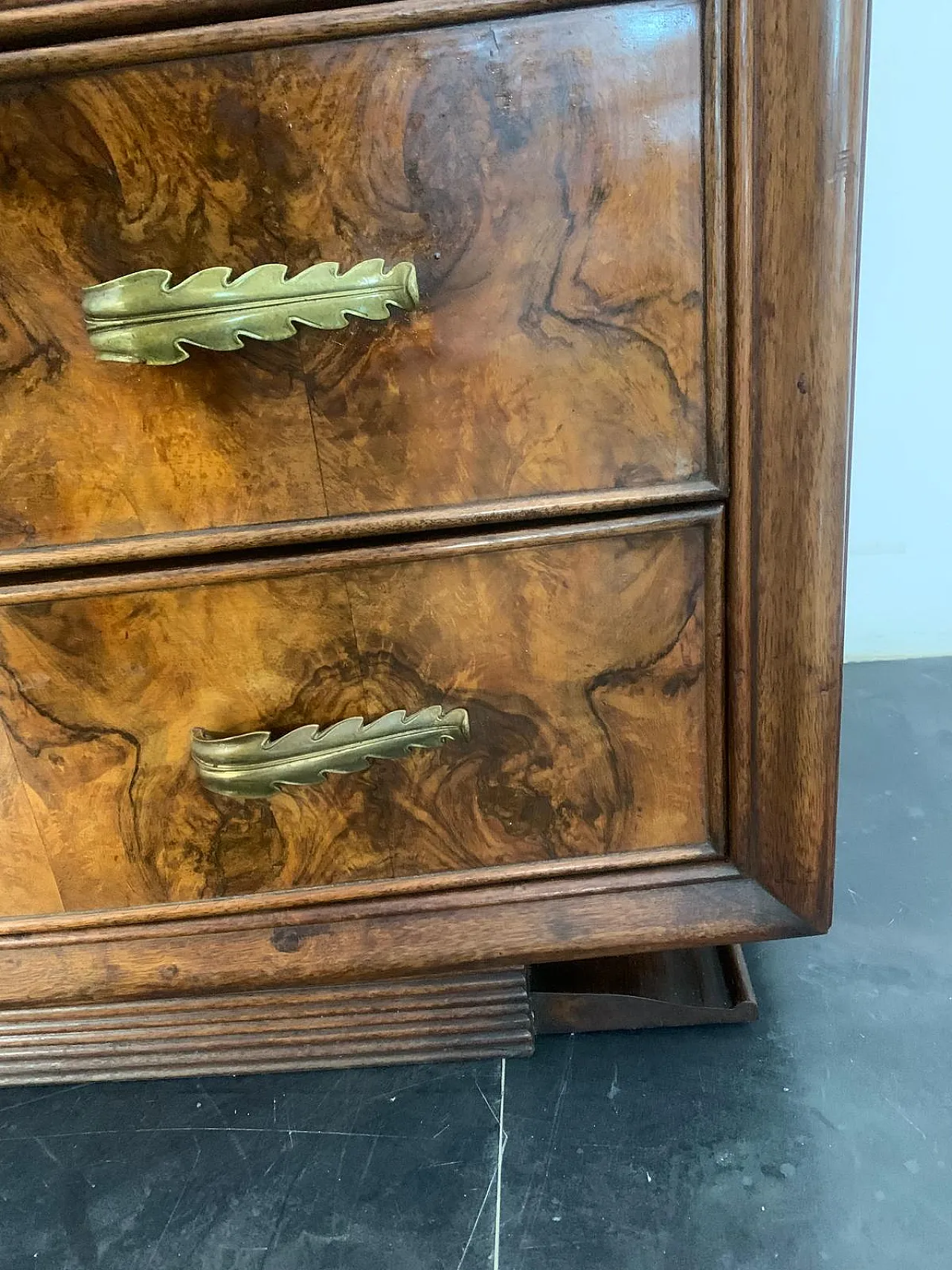 Art Deco Dresser with bronze handles in Walnut Root by Premuda, 1930s 9