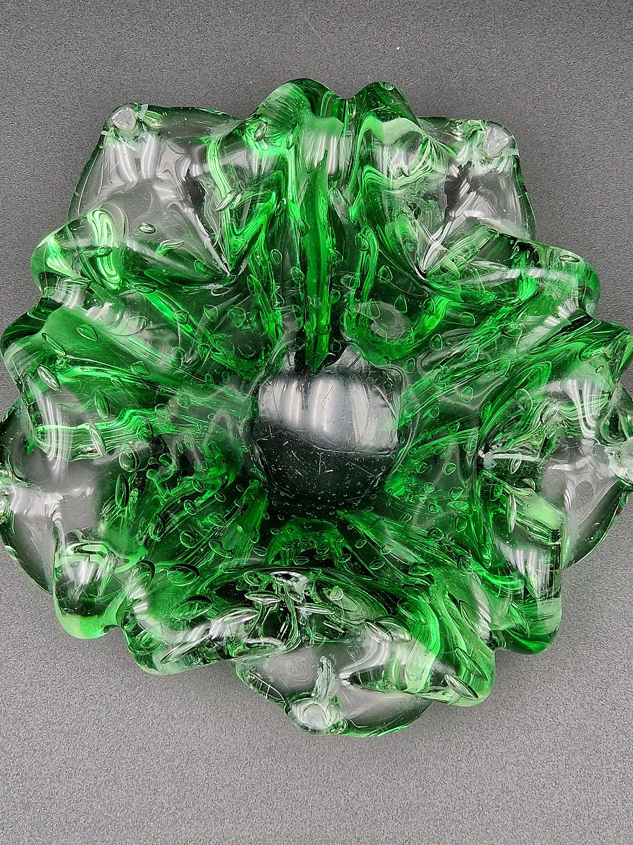 Green Murano glass ashtray bullicante by Barovier, 1970s 1