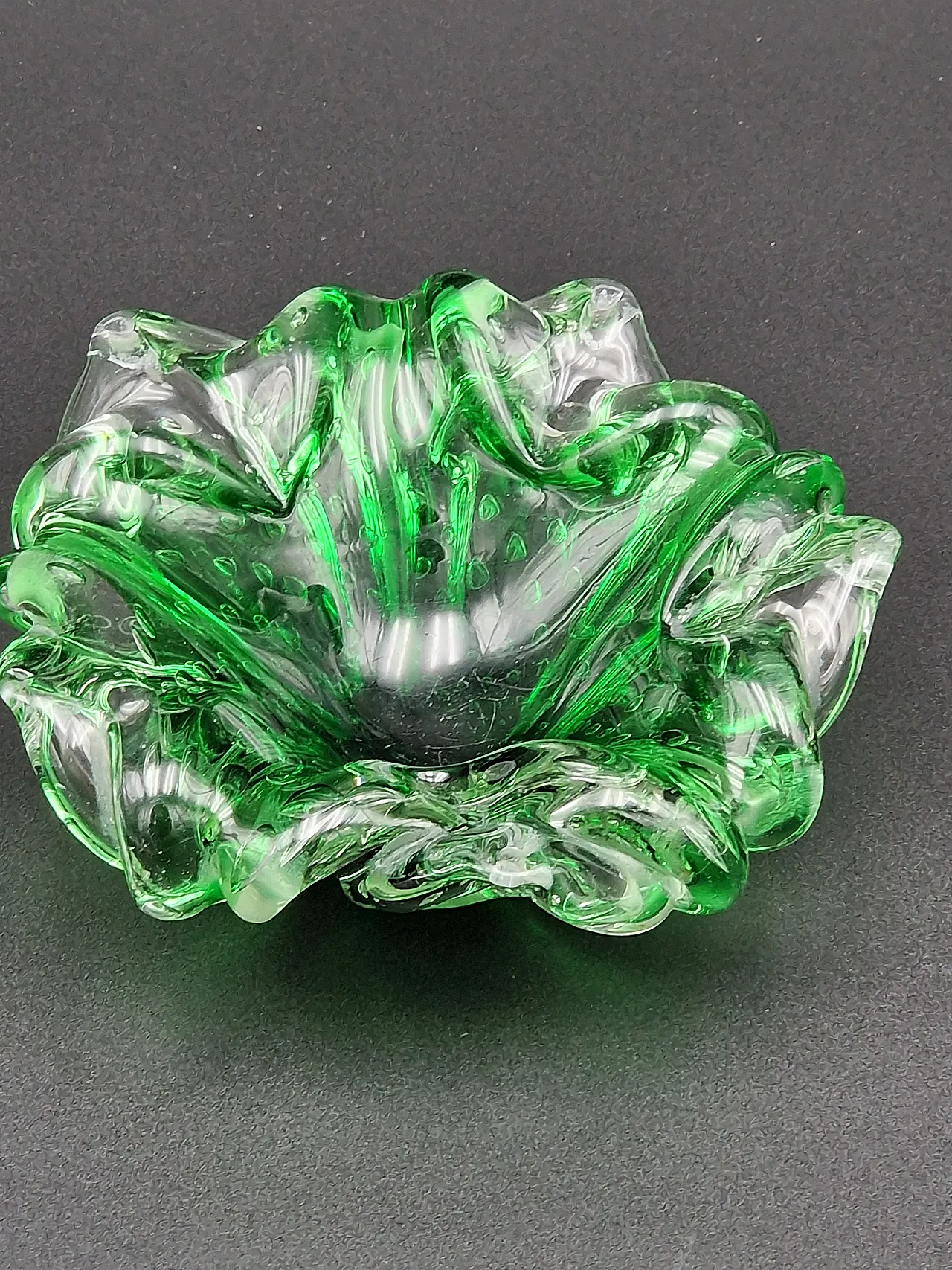 Green Murano glass ashtray bullicante by Barovier, 1970s 2