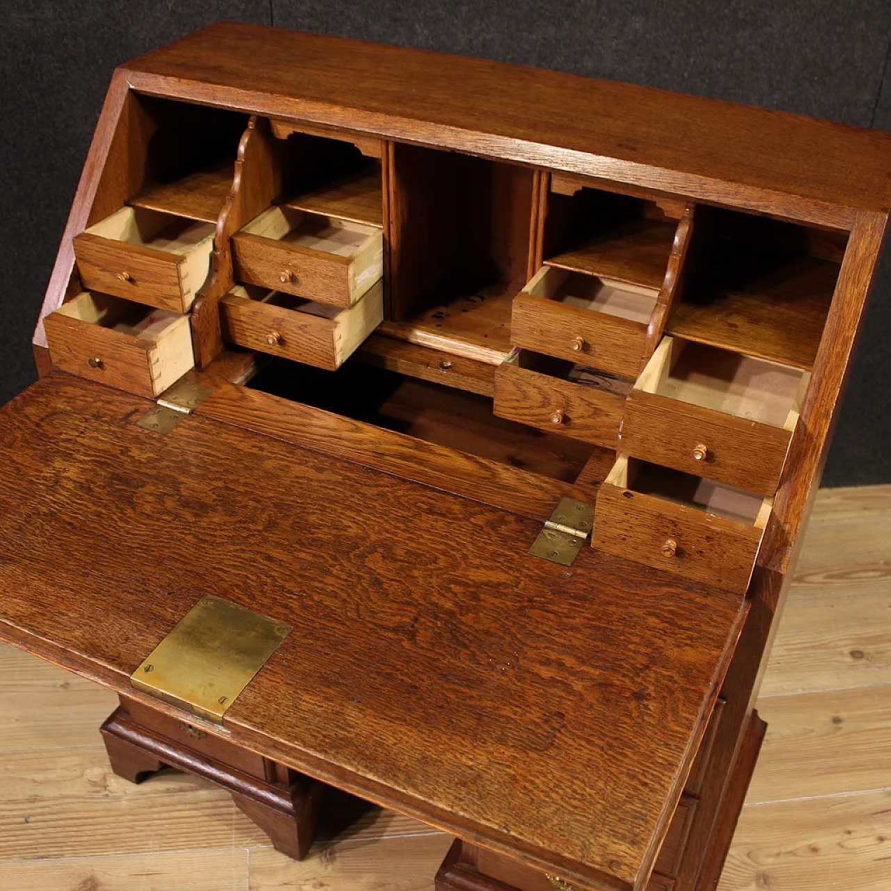 Dutch flap desk in oak, 20th century 11