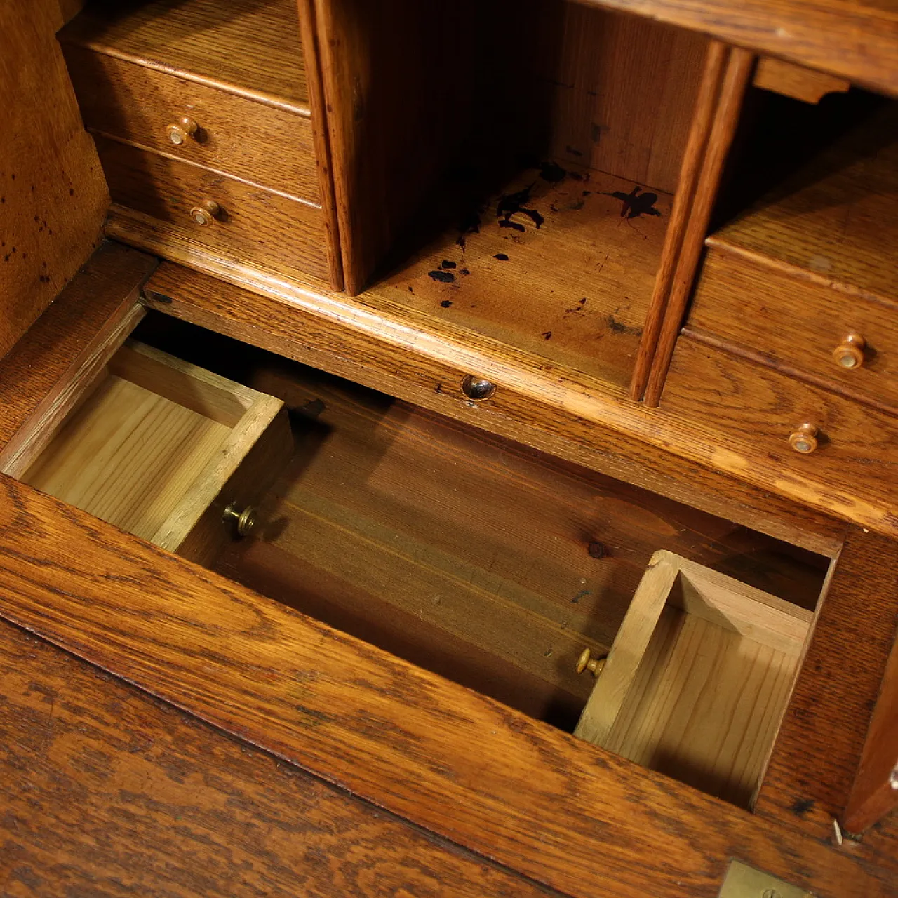 Dutch flap desk in oak, 20th century 12