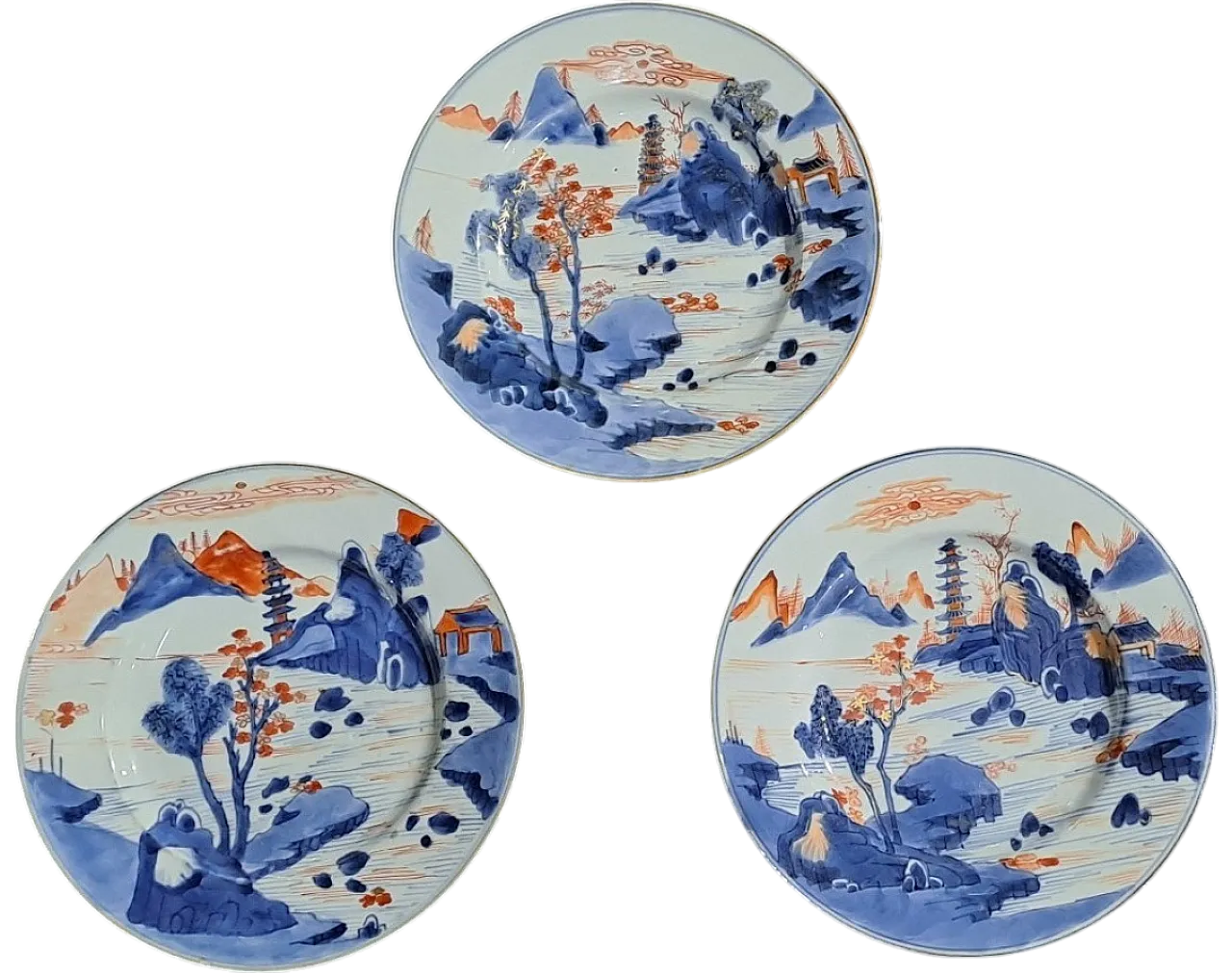 Three Imari porcelain plates China Kangxi period, 18th century 9