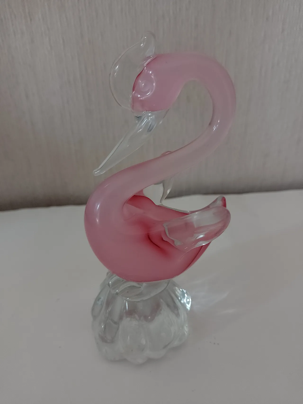 Murano glass pink swan 3